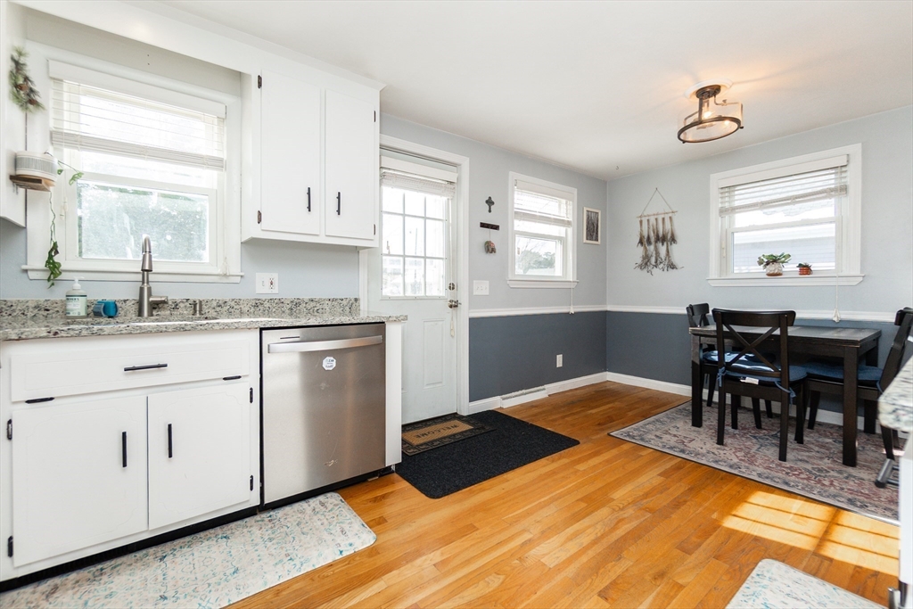 73 Winfield Street Dedham, MA 02026 - Photo 7 of 31