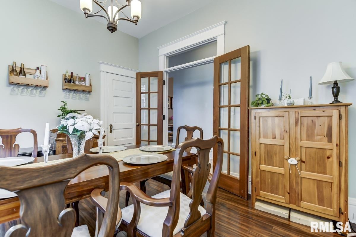 711 South Walnut Street Springfield, IL 62704 - Photo 8 of 32