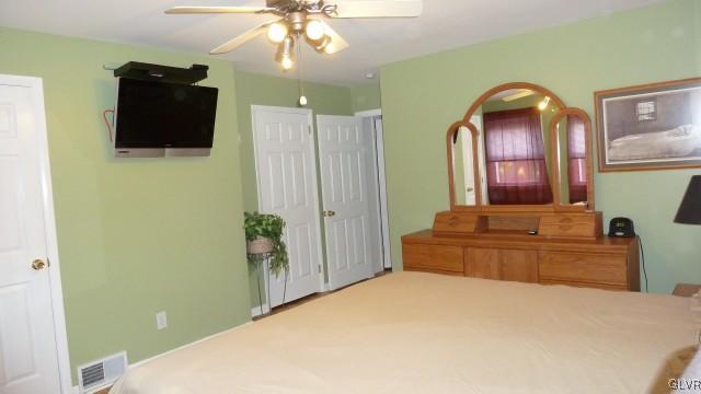 2539 Nottingham Road Bethlehem, PA 18017 - Photo 16 of 20 Gallery Image 16