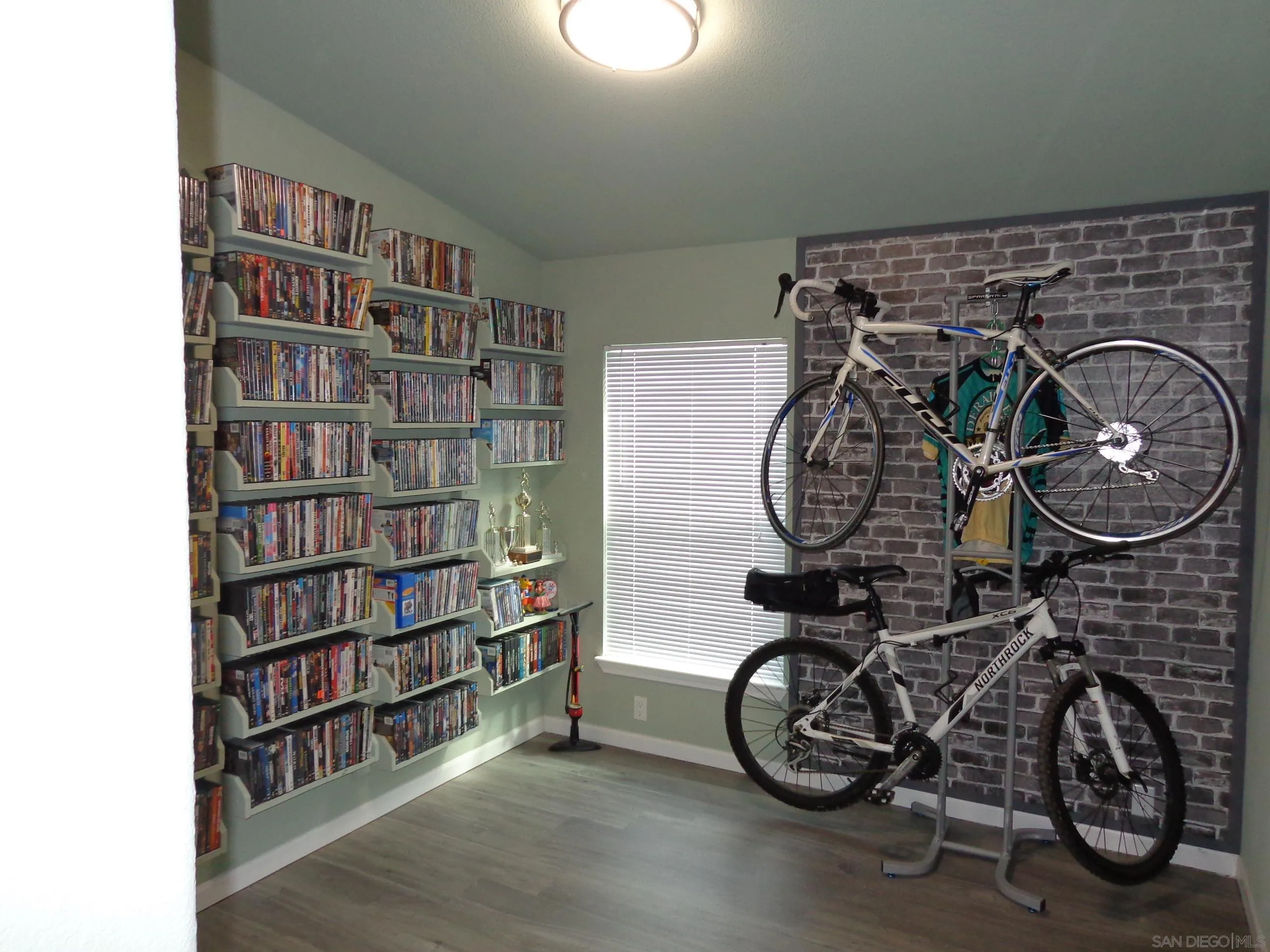 43 Havenview Lane Oceanside, CA 92056 - Photo 18 of 24 a view of that has a lot of windows