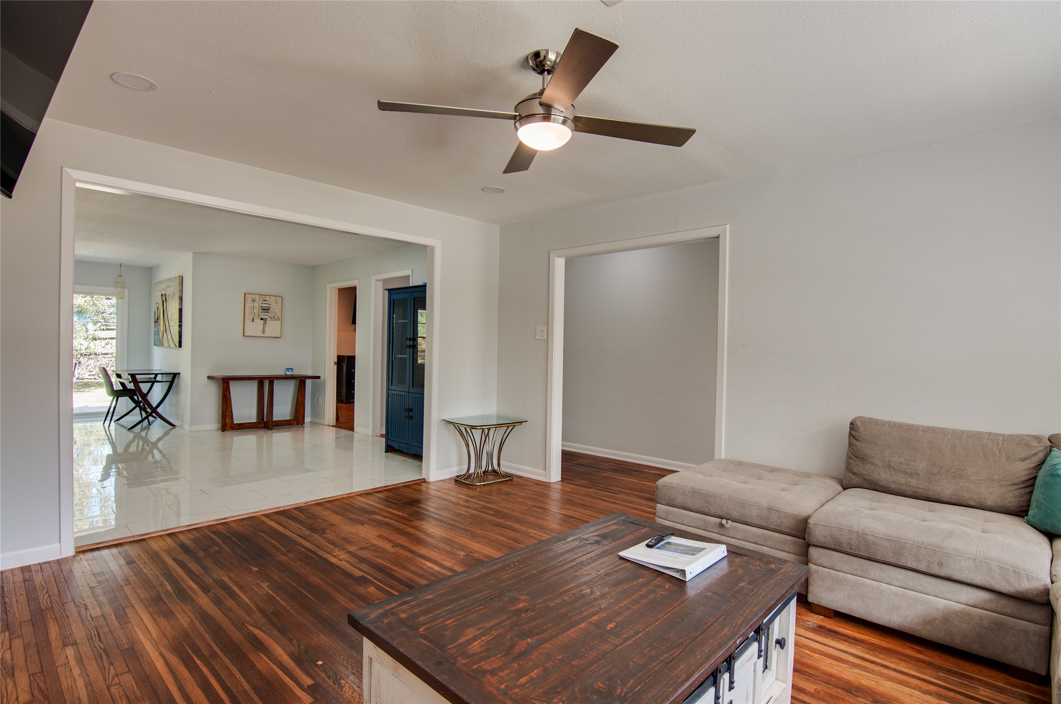 8922 Opelika Street Houston, TX 77080 - Photo 5 of 23