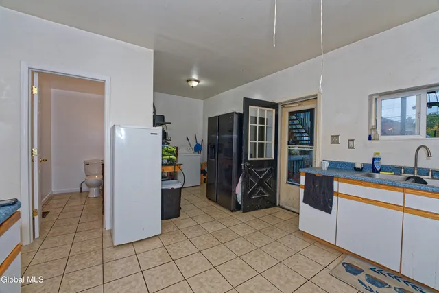 $190,000 | 338 4th Street, Troy, NY 12180