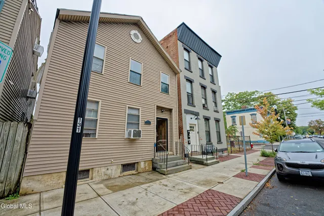 $190,000 | 338 4th Street, Troy, NY 12180