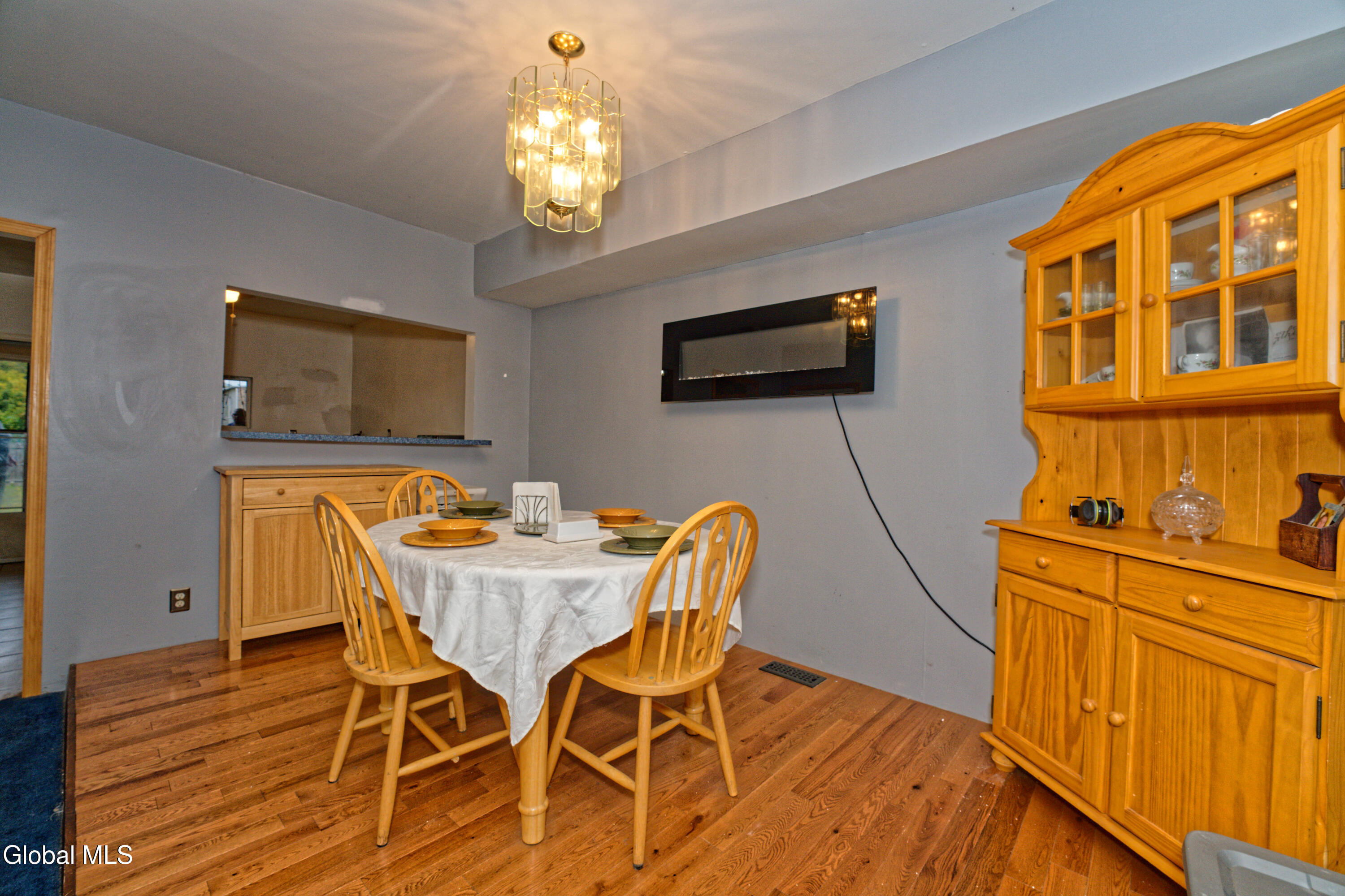 338 4th Street Troy, NY 12180 - Photo 9 of 30 2 Diningroom 2
