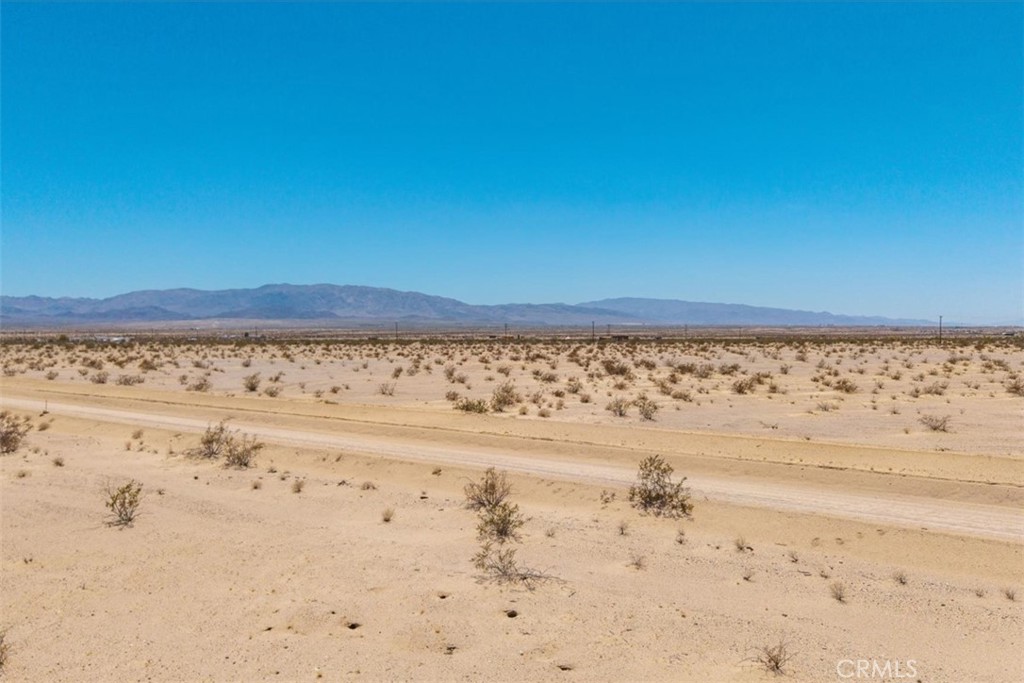 4461 Meriwether Road Twentynine Palms, CA 92277 - Photo 14 of 33