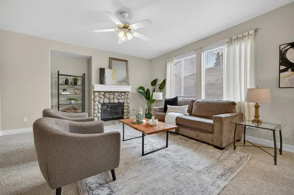 $789,900 | 5216 Wyndham Oak Lane, Carmichael, CA 95608