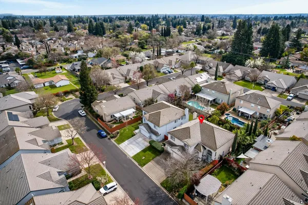 $789,900 | 5216 Wyndham Oak Lane, Carmichael, CA 95608