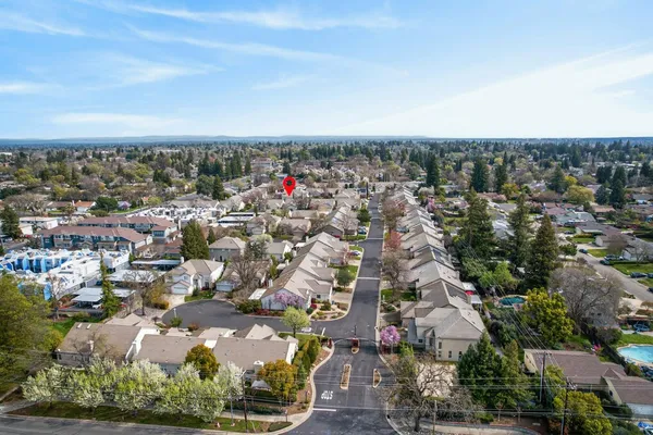 $789,900 | 5216 Wyndham Oak Lane, Carmichael, CA 95608