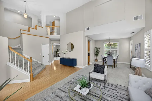$789,900 | 5216 Wyndham Oak Lane, Carmichael, CA 95608