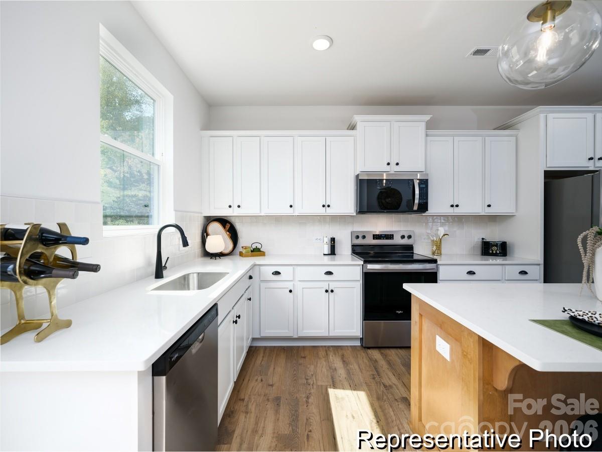 2233 Friendship Fern Road, Unit 20 Charlotte, NC 28213 - Photo 6 of 32