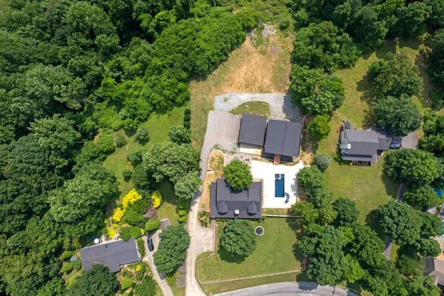 $1,290,000 | 5533 Old Sams Creek Road, Pegram, TN 37143