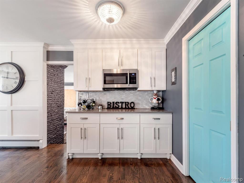 32110 Lahser Road Beverly Hills, MI 48025 - Photo 10 of 41