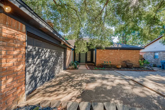 $299,000 | 1322 Heights Drive, Katy, TX 77493