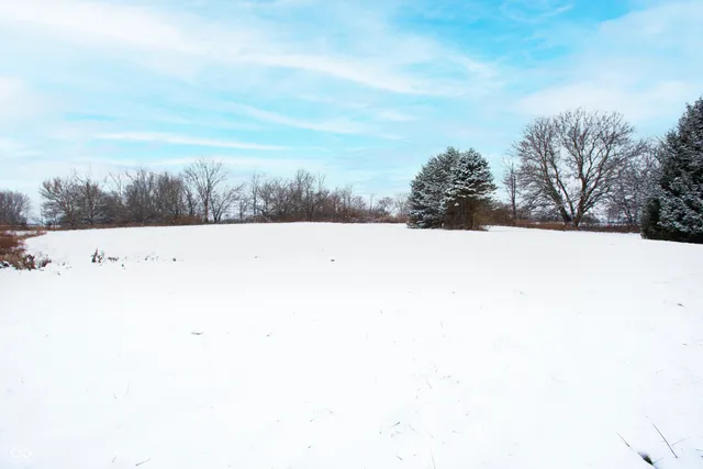 $725,000 | 10090 Highway 75, North Salem, IN 46165