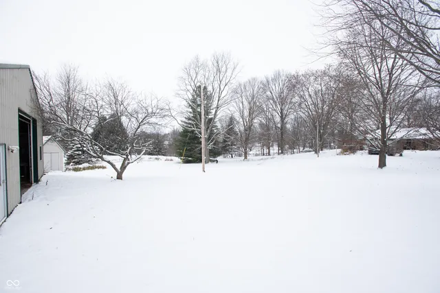 $725,000 | 10090 Highway 75, North Salem, IN 46165