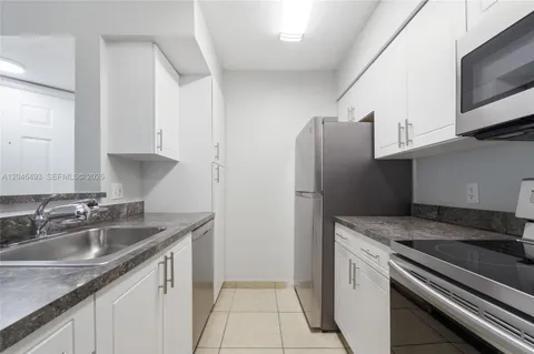 $205,000 | 2846 South University Drive, Unit 4104, Davie, FL 33328