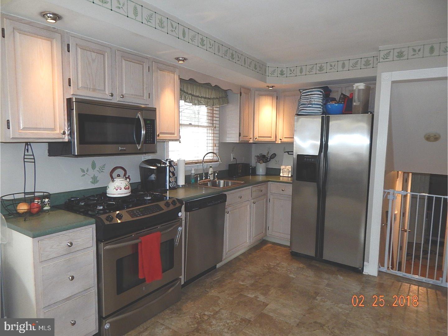 96 Miry Brook Road Hamilton, NJ 08690 - Photo 5 of 23 Gallery Image 5