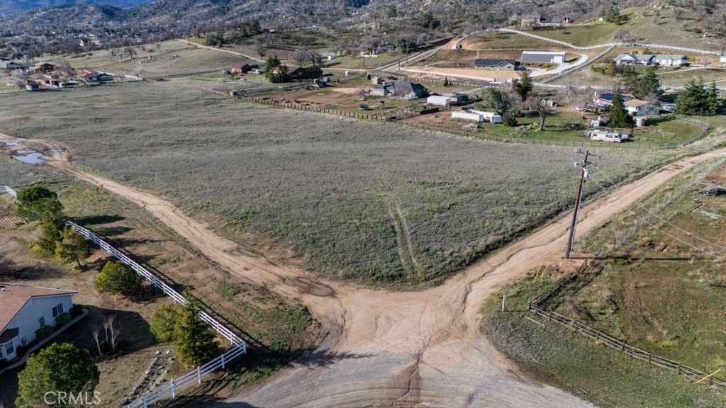 0 Mariposa Avenue Tehachapi, CA 93561 - Photo 10 of 10 a view of a yard with large trees