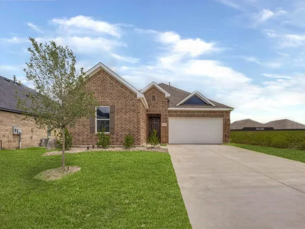 $334,900 | 2411 Stonebriar Lane, Bells, TX 75414