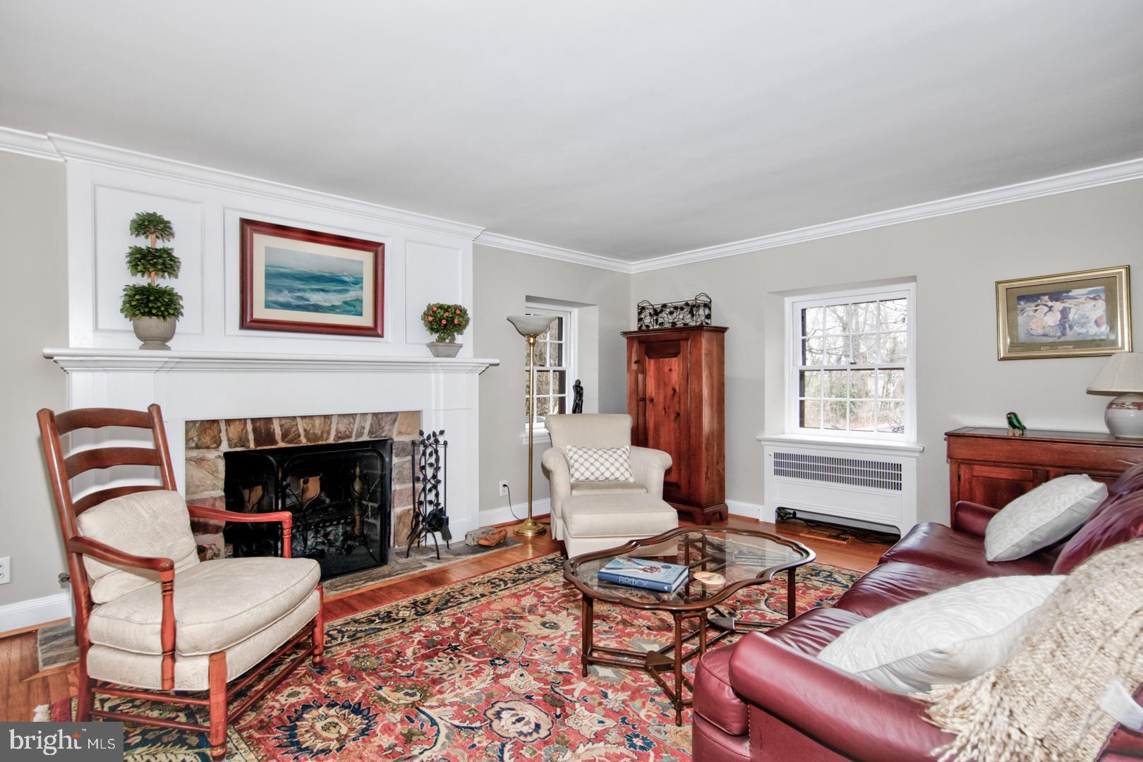 626 Glenmary Road Wayne, PA 19087 - Photo 2 of 42 Living Room