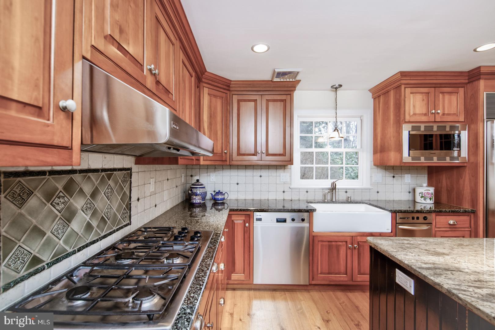 626 Glenmary Road Wayne, PA 19087 - Photo 9 of 42