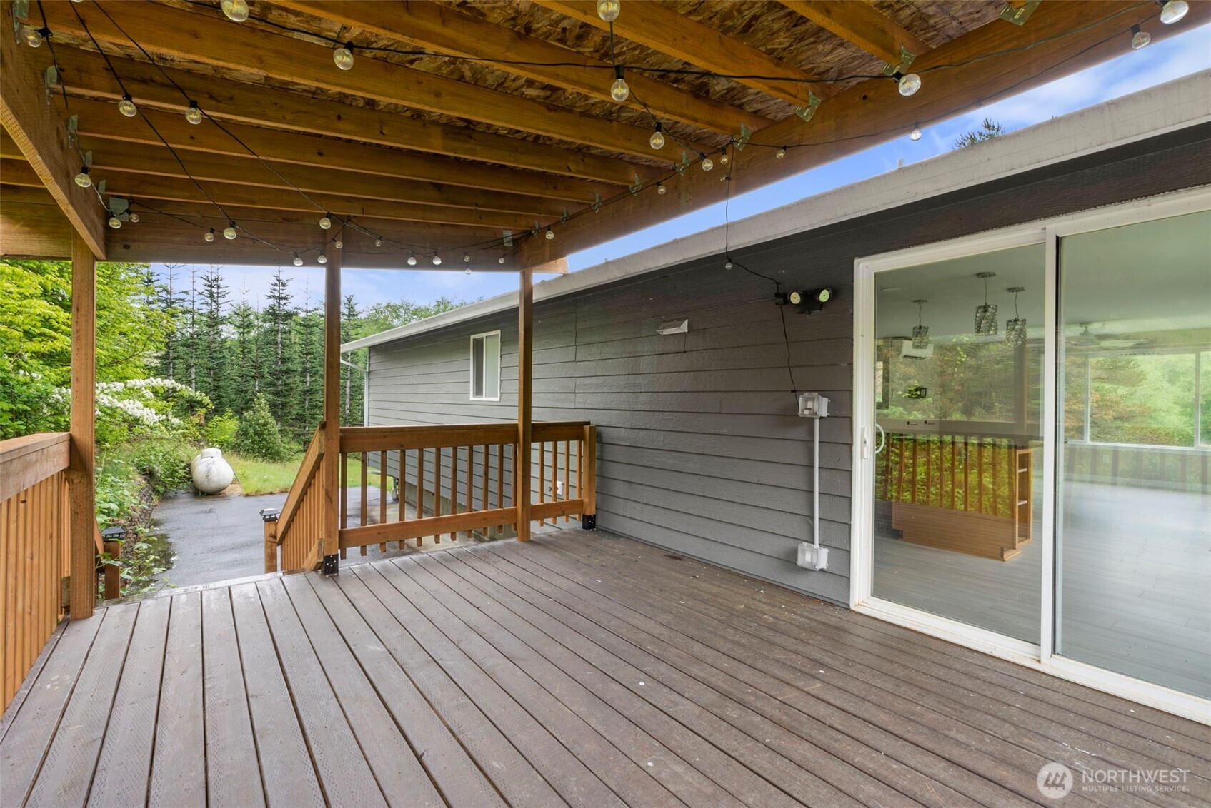 269 Elk Creek Road Raymond, WA 98577 - Photo 27 of 38