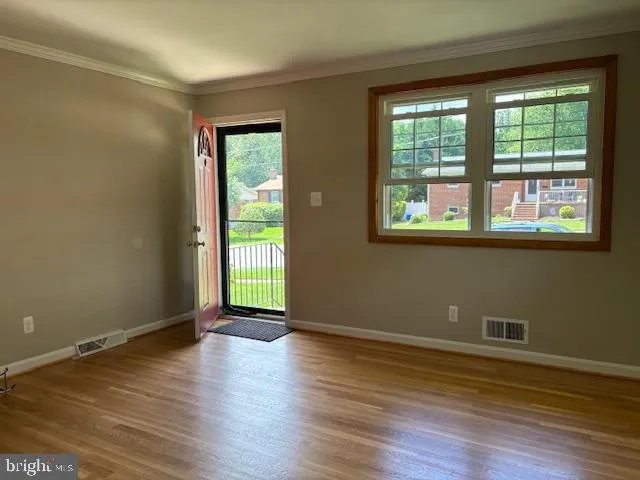 $3,350 | 11113 Schuylkill Road, Rockville, MD 20852