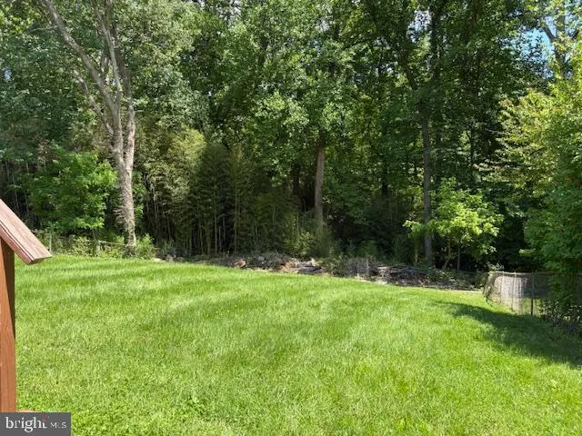 $3,350 | 11113 Schuylkill Road, Rockville, MD 20852