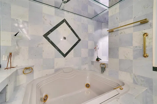 $12,000 | 6001 North Ocean Drive, Unit PH6, Hollywood, FL 33019