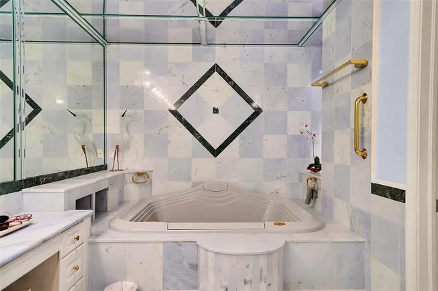 $12,000 | 6001 North Ocean Drive, Unit PH6, Hollywood, FL 33019