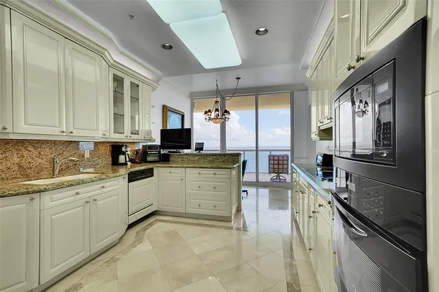 $12,000 | 6001 North Ocean Drive, Unit PH6, Hollywood, FL 33019