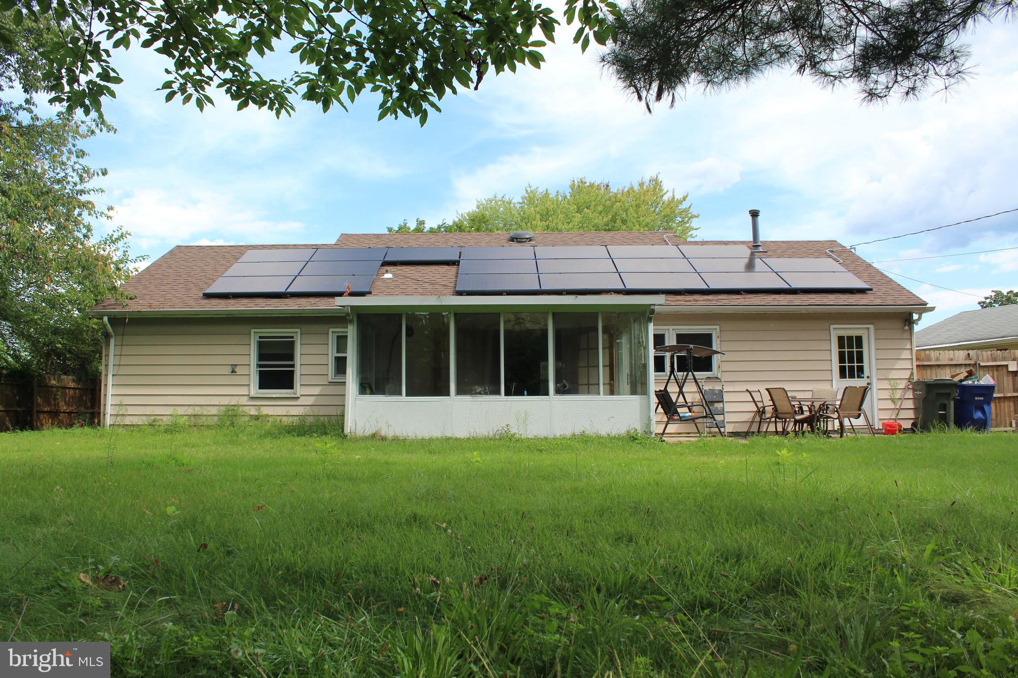 34 Garrison Circle Willingboro, NJ 08046 - Photo 13 of 14 a front view of a house with a garden