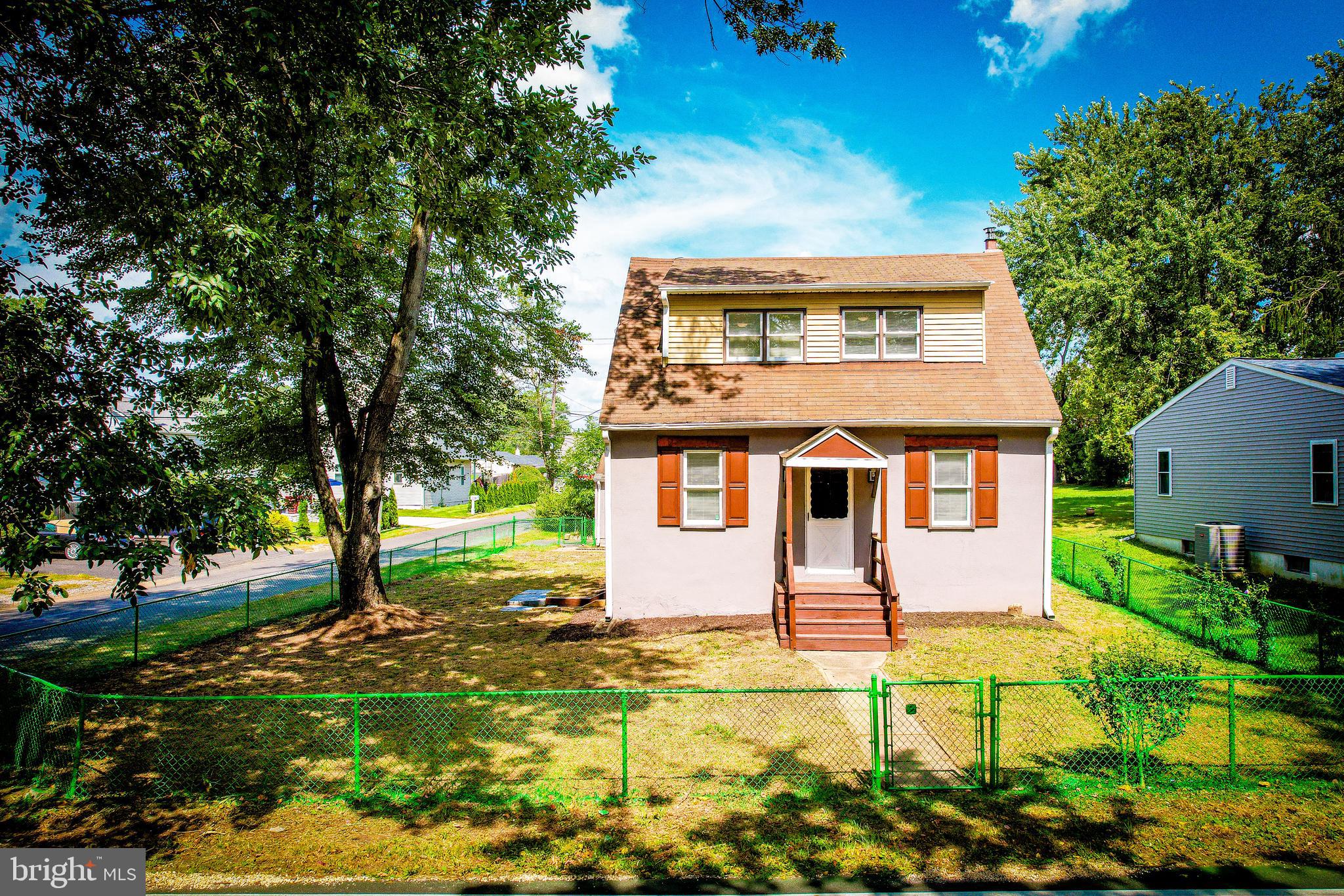2191 Dunks Ferry Road Bensalem, PA 19020 - Photo 1 of 33 front view of house with a yard