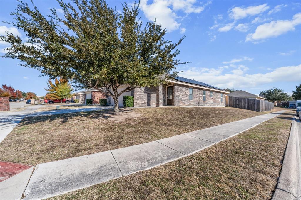 9000 Quarry Ridge Trail Fort Worth, TX 76244 - Photo 28 of 32 a view of a house with snow on the road