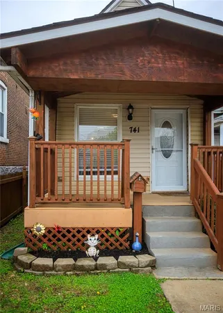 $135,000 | 741 Regina Avenue, St. Louis, MO 63125