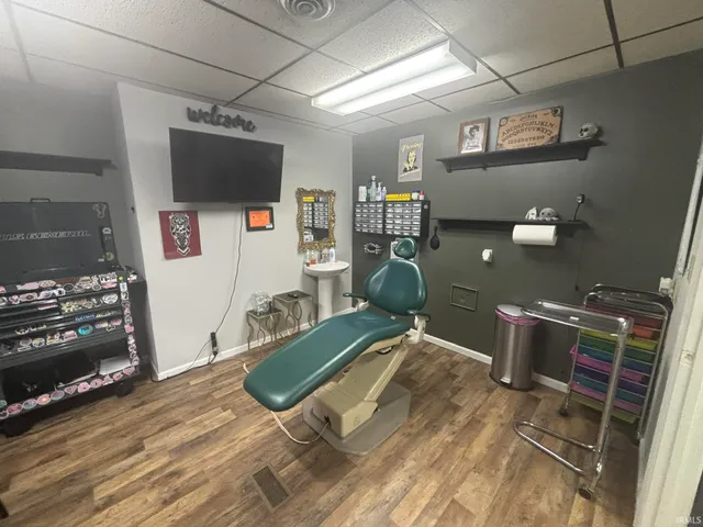 $329,900 | 638 Broadway Street, Vincennes, IN 47591