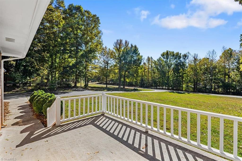 708 Dawson Miller Road Asheboro, NC 27205 - Photo 4 of 31