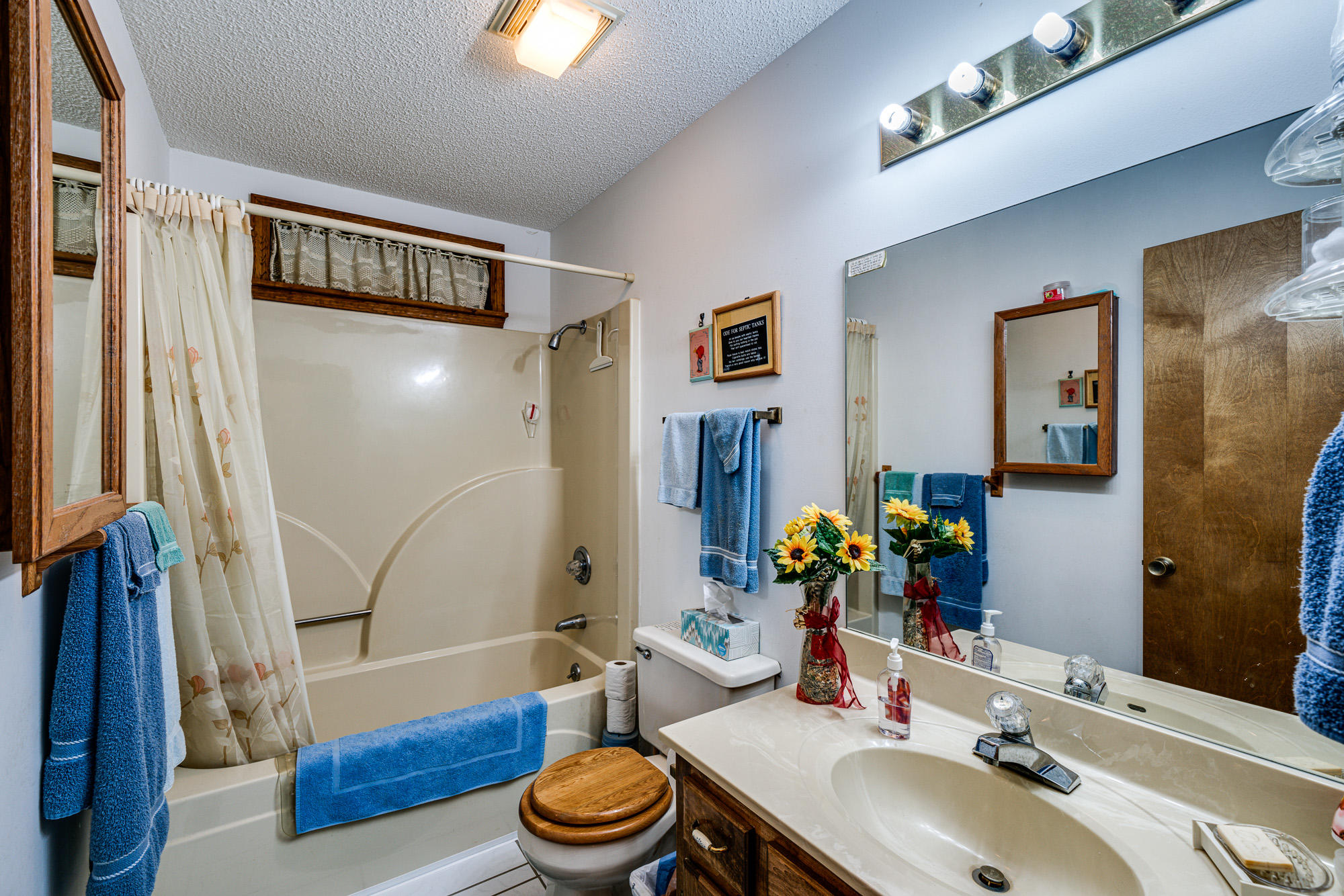 1128 Arrowhead Road Monterey, TN 38574 - Photo 11 of 32 Bathroom-1