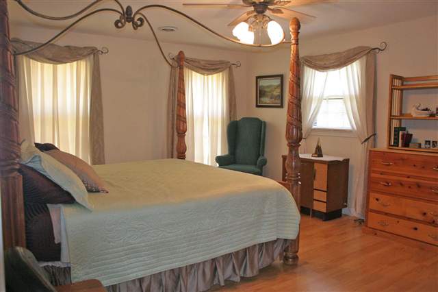 201 Old Mill Road Taylors, SC 29687 - Photo 12 of 24 Gallery Image 12