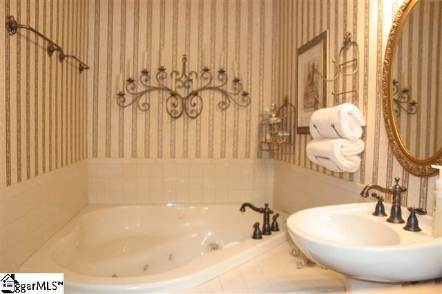 201 Old Mill Road Taylors, SC 29687 - Photo 13 of 24 Gallery Image 13