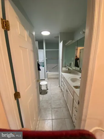 $675,000 | 12511 Glenbrooke Woods Drive, Herndon, VA 20171