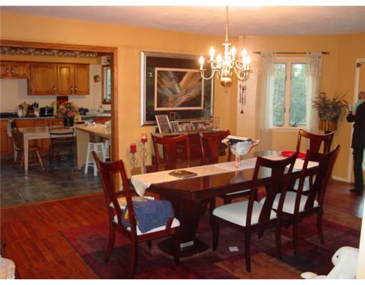 2589 Elgro Road Gibsonia, PA 15044 - Photo 8 of 10 Dining Room.