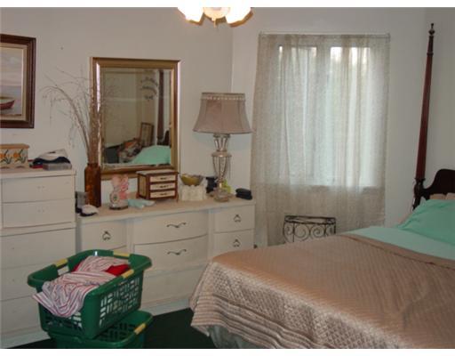 2589 Elgro Road Gibsonia, PA 15044 - Photo 10 of 10 Master Bedroom.