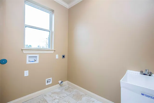 a large building with a lot of windows