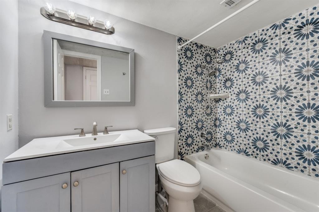 2835 Keller Springs Road, Unit 502 Carrollton, TX 75006 - Photo 20 of 24