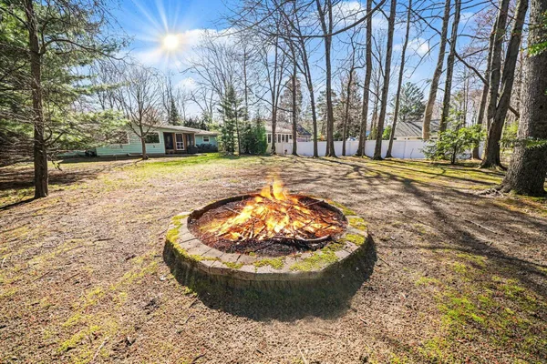 $640,000 | 15972 Prusa Road, Union Pier, MI 49129