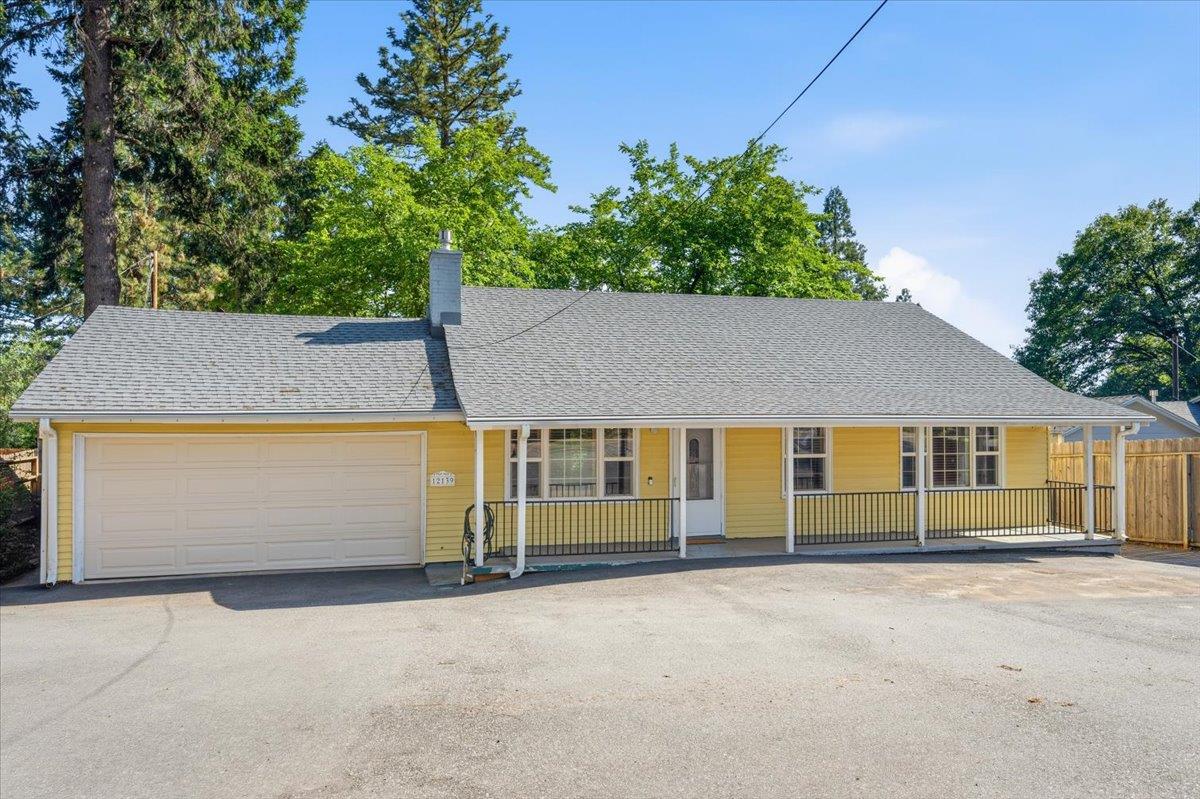 12139 Rough And Ready Highway Grass Valley, CA 95945 - Photo 3 of 44