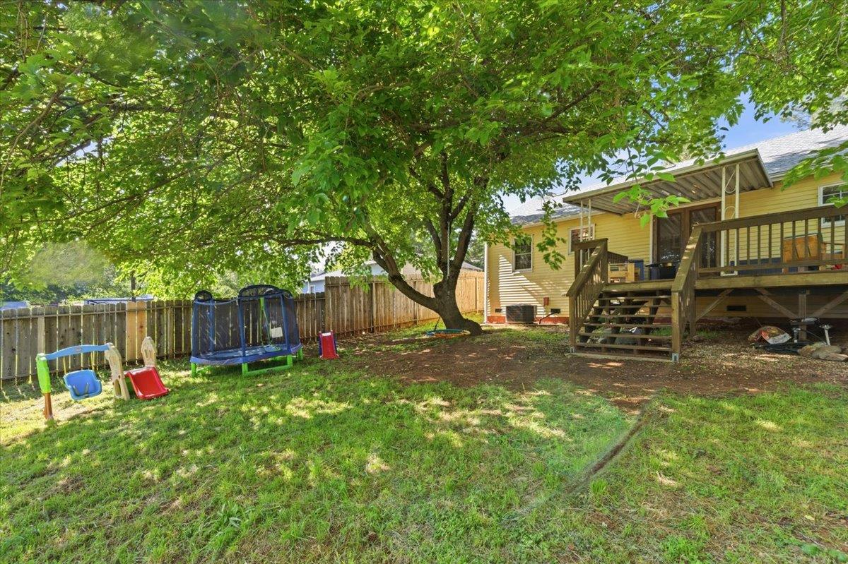 12139 Rough And Ready Highway Grass Valley, CA 95945 - Photo 34 of 44
