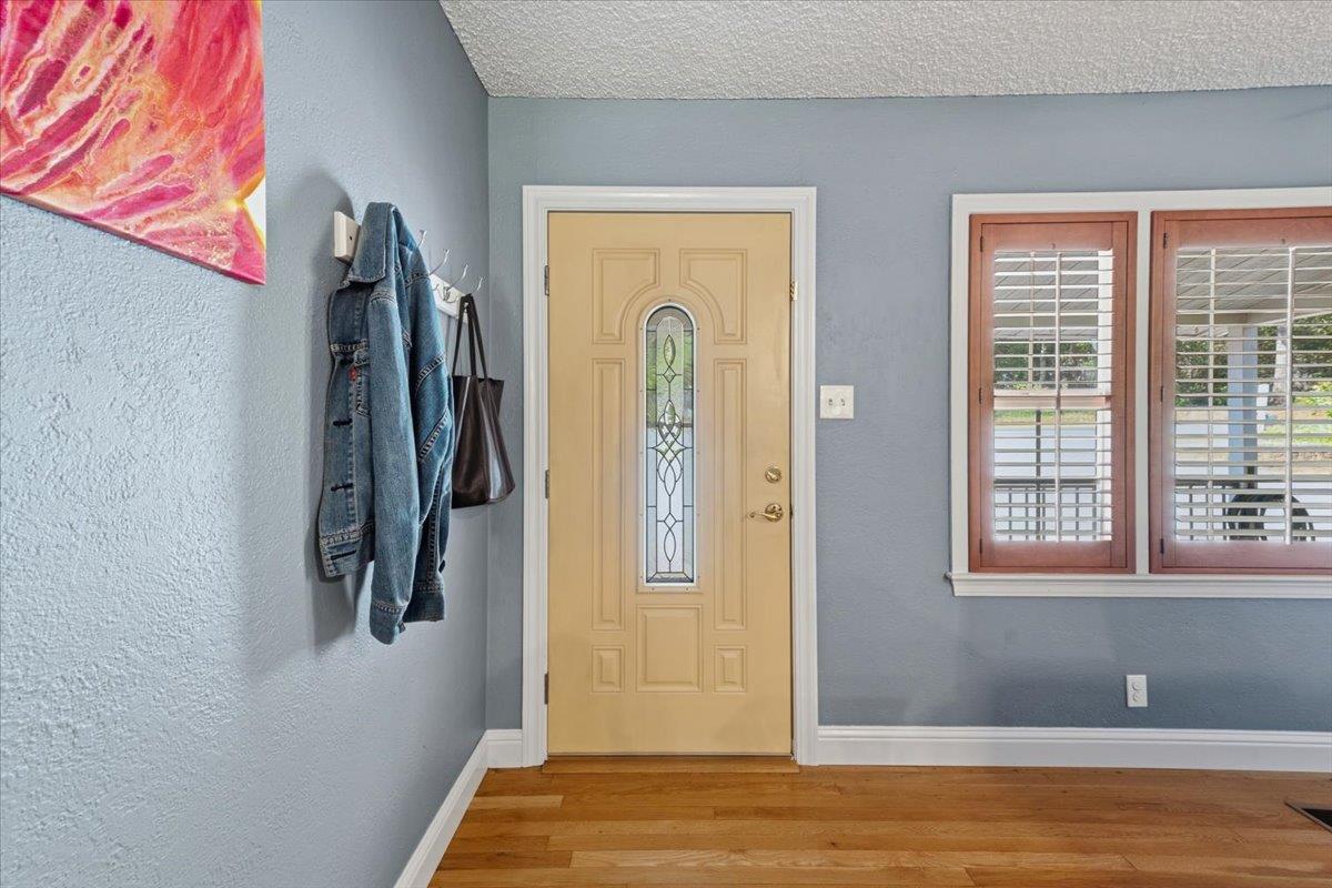 12139 Rough And Ready Highway Grass Valley, CA 95945 - Photo 4 of 44