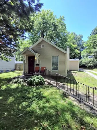 $119,900 | 721 North Elizabeth Avenue, Ferguson, MO 63135